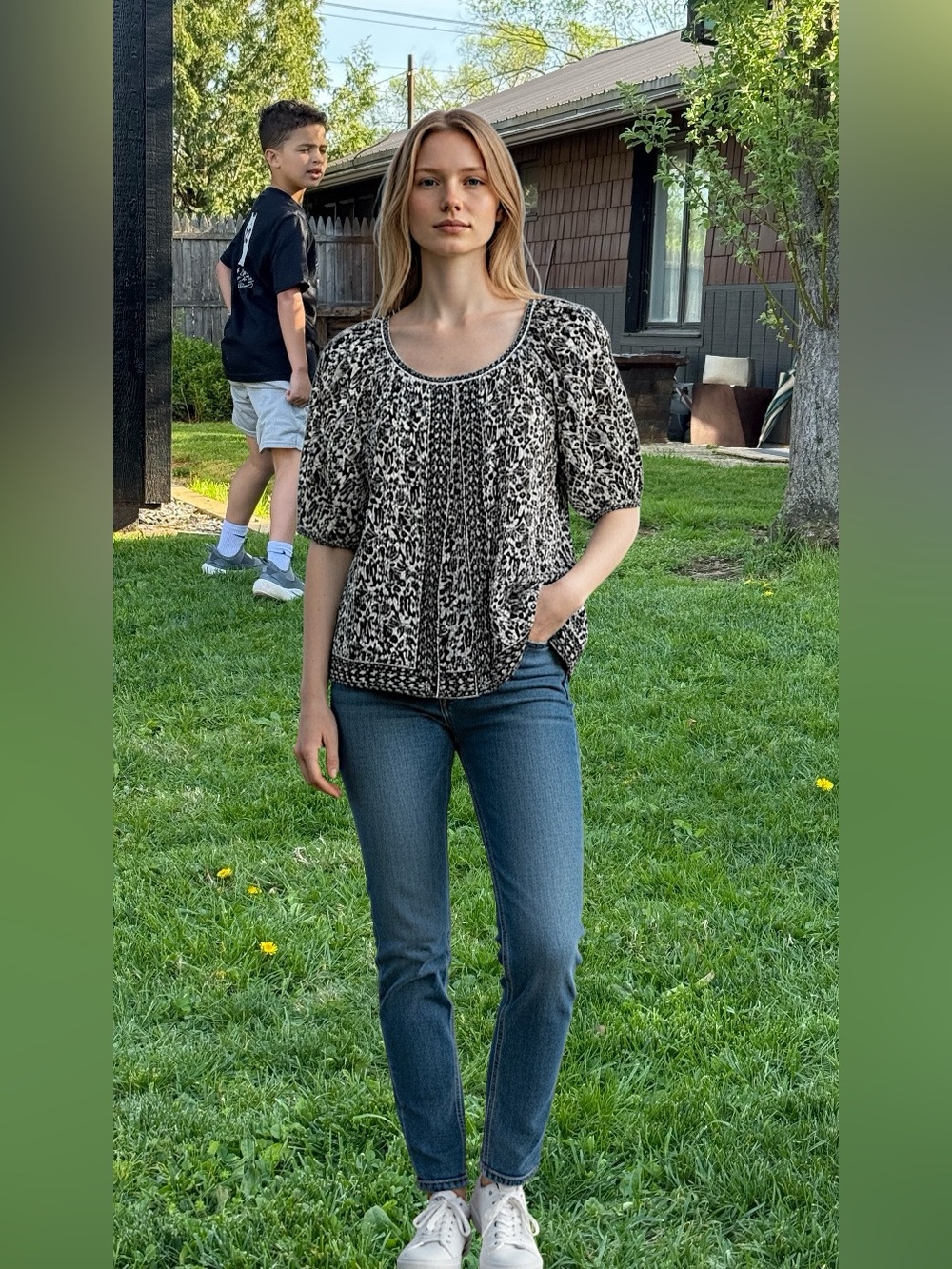 Max Studio $128 NWT Black & White Floral Peasant Top - Picture 7 of 7